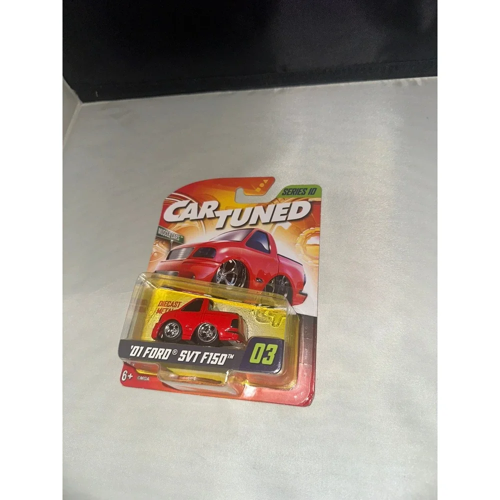 Car Tuned Series 10 '01 Ford SVT F150 Red Diecast Metal‎ Muscle Truck MGA 03